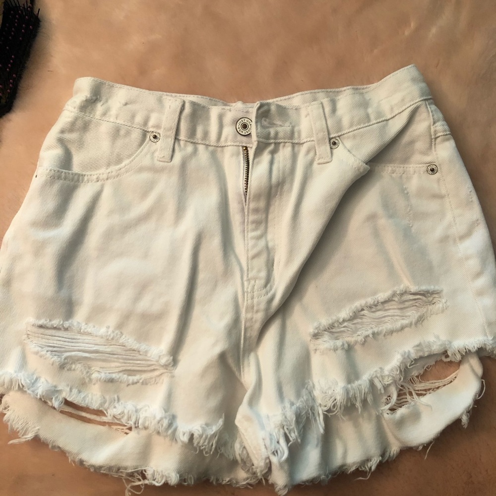 White festive shorts